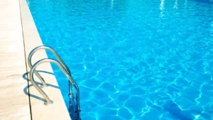 عزل مسابح ضد التسرب بالرياض