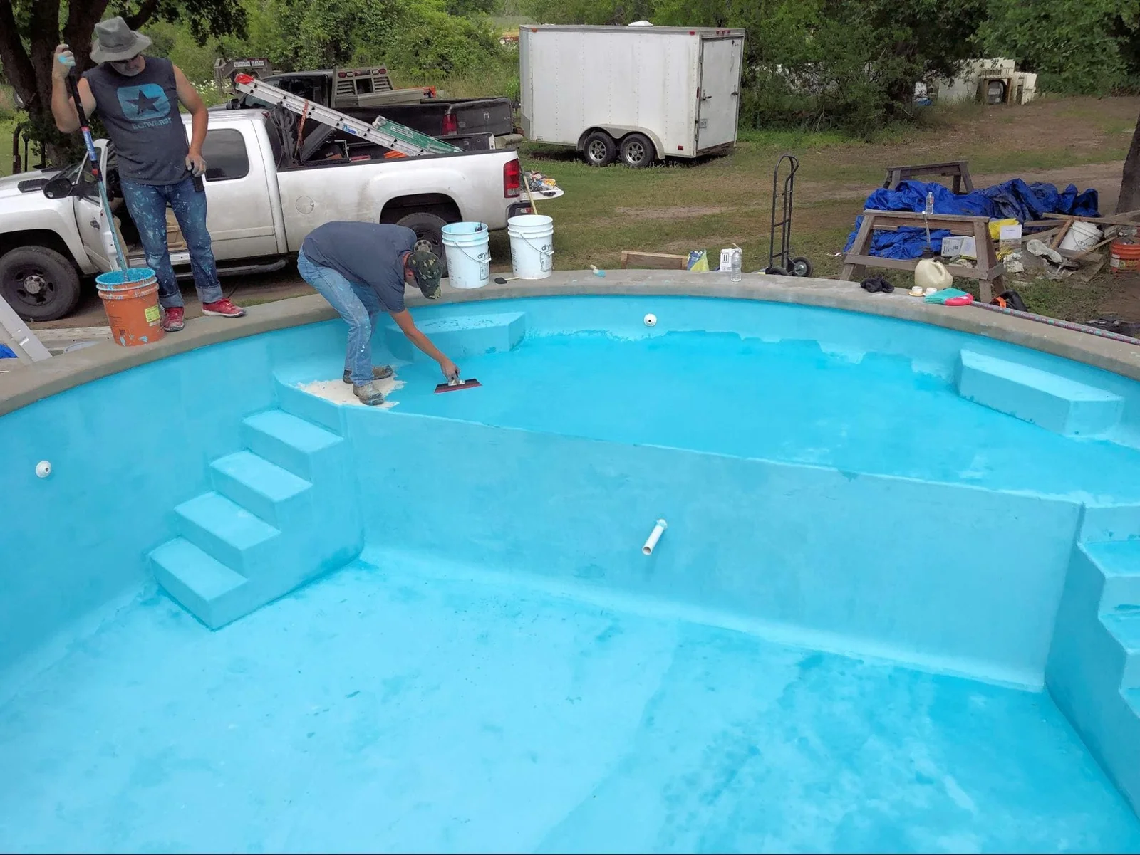 عزل مسابح ضد التسرب بالرياض